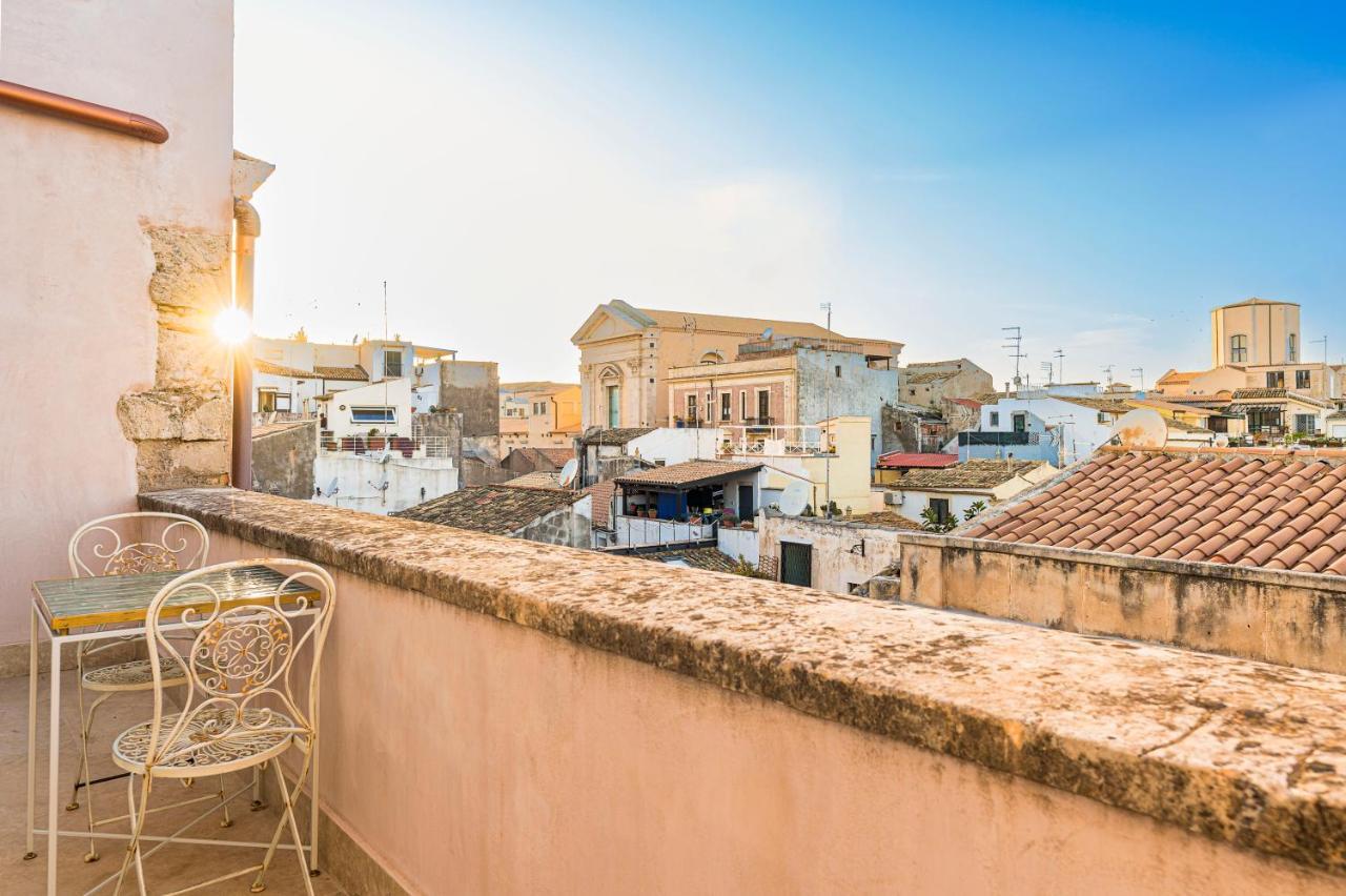 Lume Bed & Breakfast Syracuse Bagian luar foto